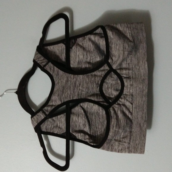 Gray Support Sports Bra Size 5X With Removable Pads - Picture 2 of 10